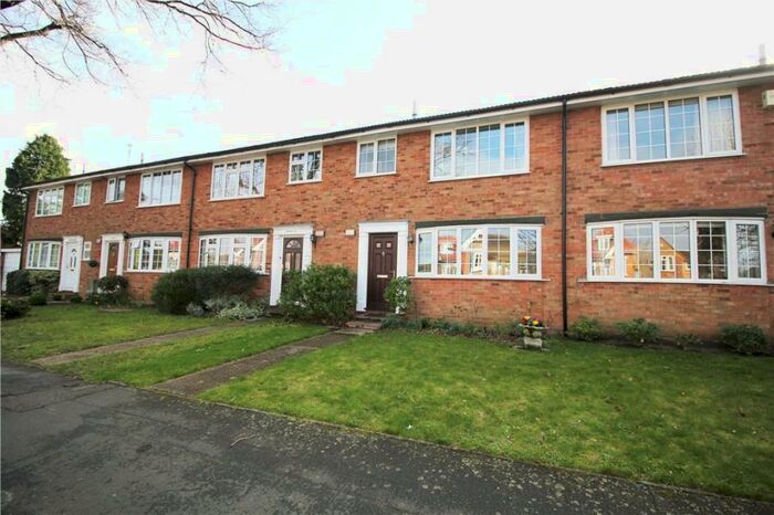 3 Bedroom Terraced House To Rent In Woking, GU22