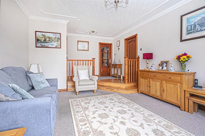 2 Bedroom Detached Bungalow For Sale In Queen Margaret Fauld, Dunfermline, KY12
