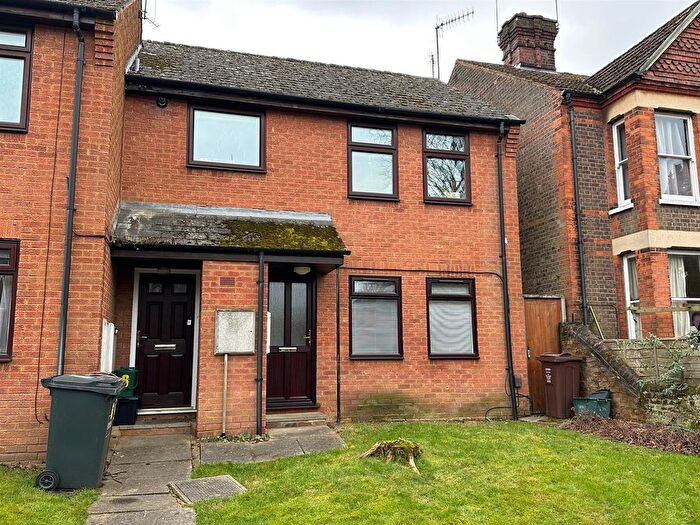 1 Bedroom Flat To Rent In Ridgmont Road, St. Albans, Hertfordshire, AL1