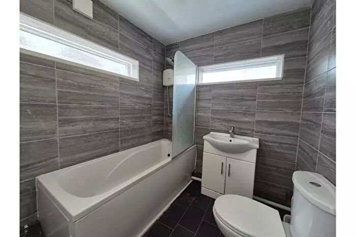 2 Bedroom Flat To Rent In Alma Road, Ramsgate, CT11