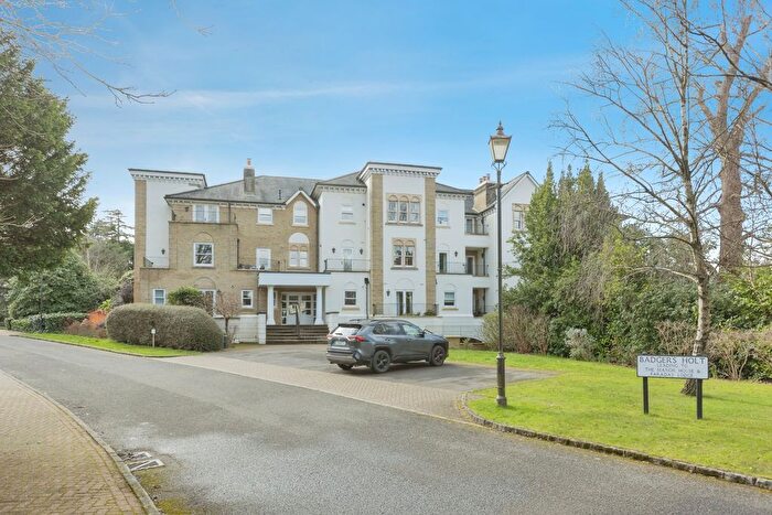 2 Bedroom Flat For Sale In The Manor, Badgers Holt, Tunbridge Wells, TN2