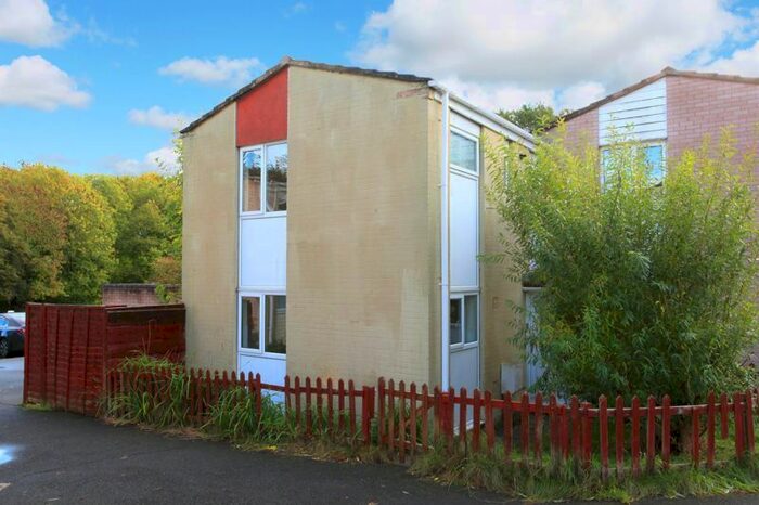 3 Bedroom Semi-Detached House To Rent In Wellsfield, Telford, TF7