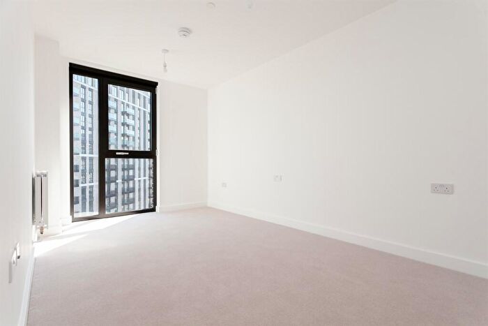 2 Bedroom Flat To Rent In Atlantic Crescent, Wembley, HA9