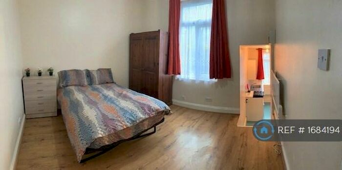 Studio To Rent In Mount Pleasant Road, London, N17