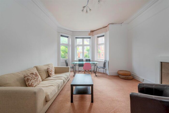 3 Bedroom Flat To Rent In Lauderdale Road, London, W9