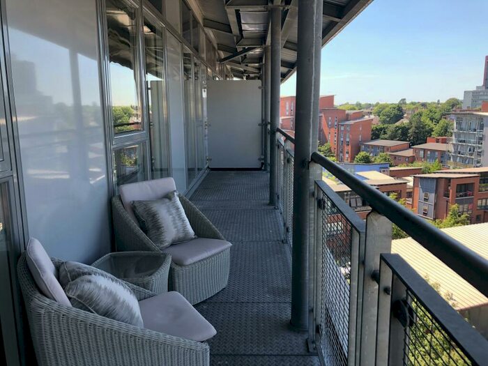 2 Bedroom Apartment To Rent In Longleat Avenue, Birmingham, B15