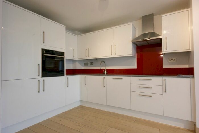 1 Bedroom Flat To Rent In Abbey Road, Torquay, TQ2