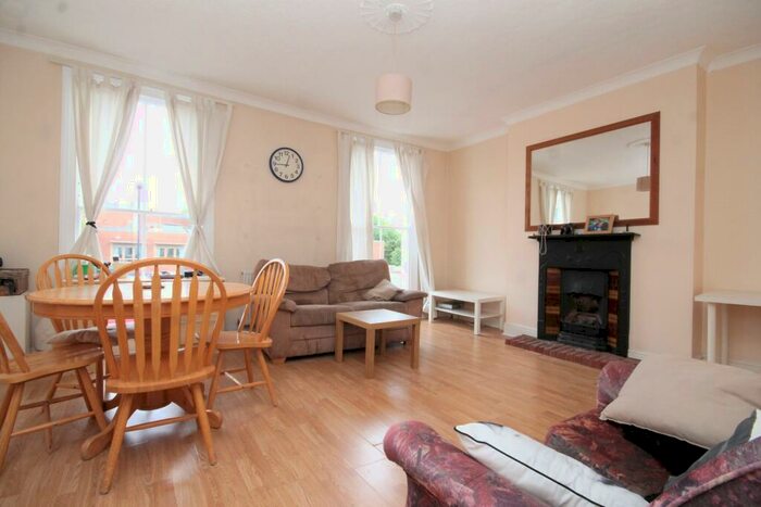 2 Bedroom Flat To Rent In Malden Road, Kentish Town, NW5