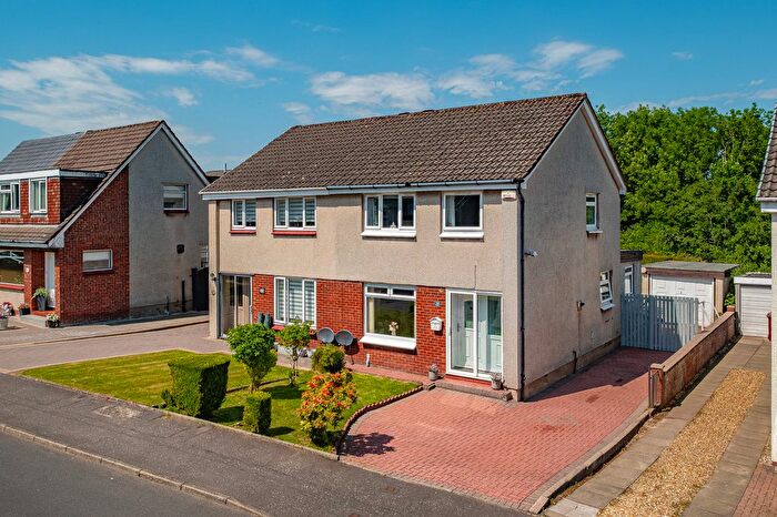 3 Bedroom Semi-Detached House For Sale In Tanzieknowe Road, Cambuslang, Glasgow, G72