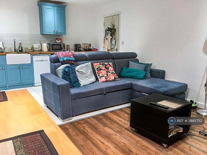1 Bedroom Flat To Rent In Lee High Road, London, SE13