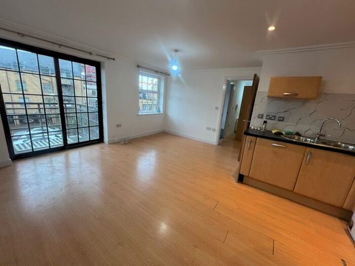 2 Bedroom Flat To Rent In Abbey Road, Barking, IG11