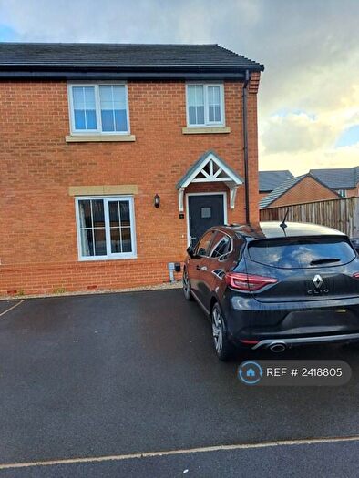 3 Bedroom Semi-Detached House To Rent In Beaminster Avenue, Preston, PR4