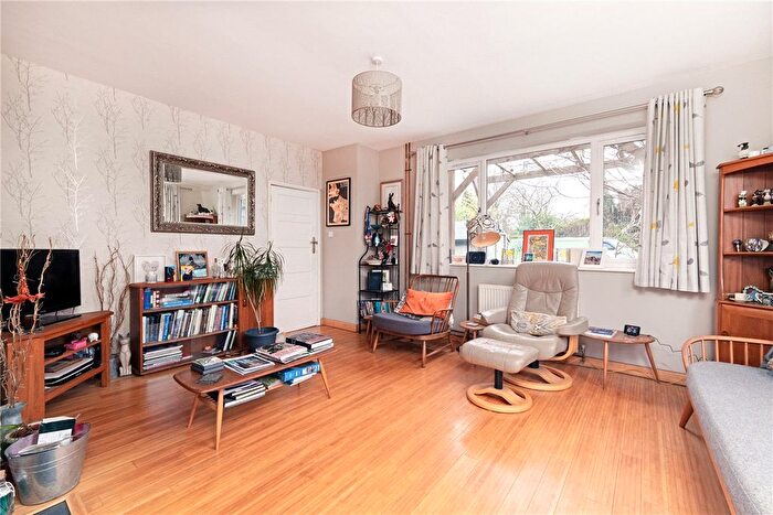 3 Bedroom Detached House For Sale In Wimpole Road, Barton, Cambridge, CB23
