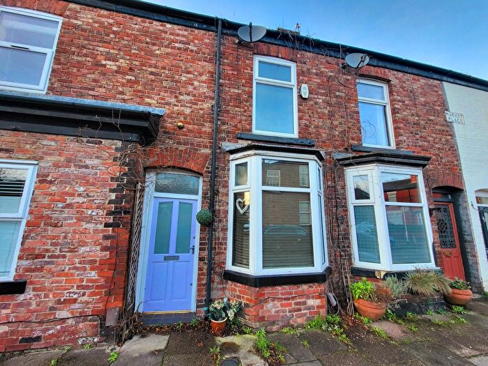 2 Bedroom Terraced House To Rent In Derby Range, Heaton Moor, Stockport, SK4