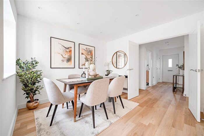 3 Bedroom Detached Bungalow For Sale In Monks Hill, Westbourne, PO10