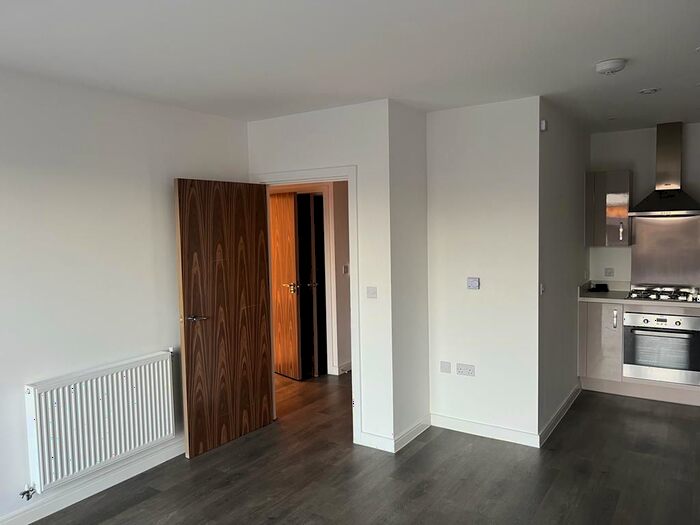 1 Bedroom Flat To Rent In Regina Road, Chelmsford, CM1