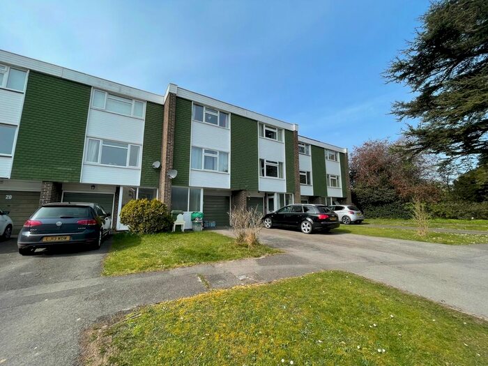 3 Bedroom Terraced House To Rent In Speen Hill Close, Newbury, RG14