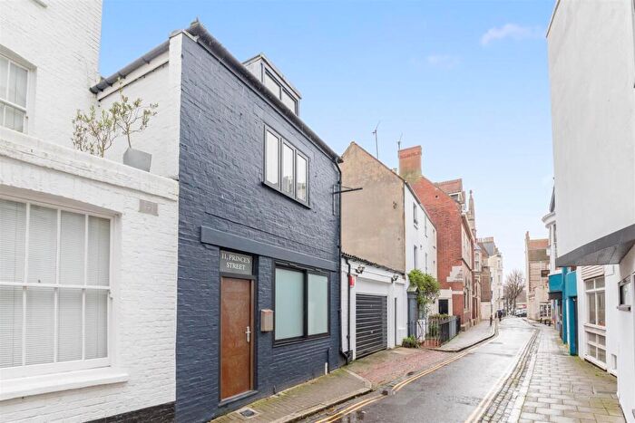 3 Bedroom House To Rent In Princes Street, Brighton, BN2