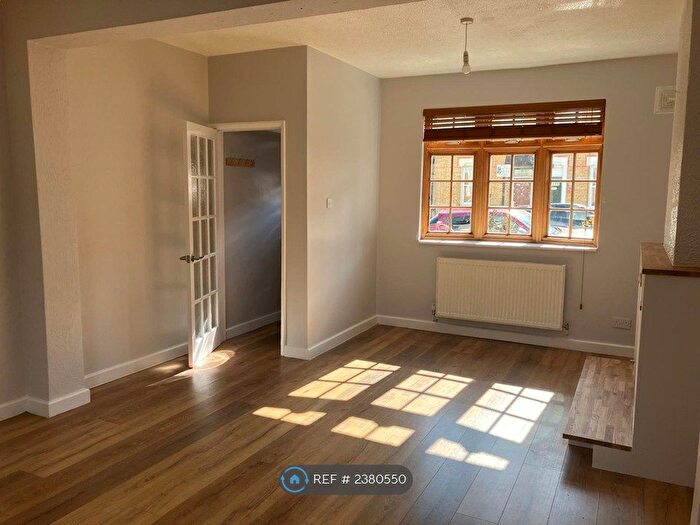 2 Bedroom Terraced House To Rent In Glendish Road, London, N17