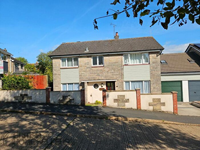 5 Bedroom Detached House For Sale In Hazelwood Close, Ryde, Isle Of Wight, PO33