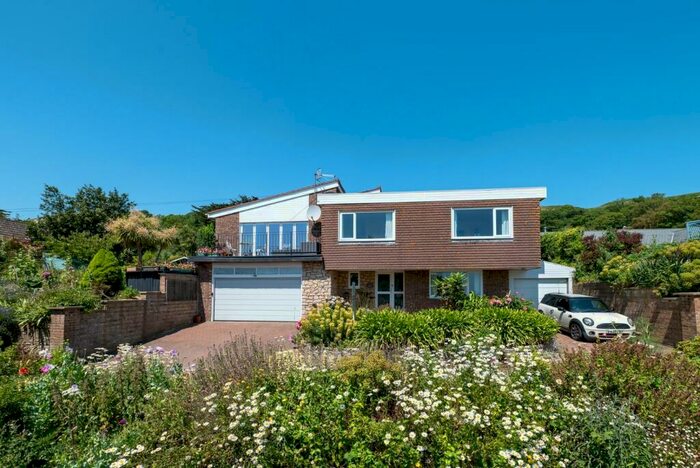 4 Bedroom Detached House For Sale In Old Park Road, St. Lawrence, Ventnor, PO38