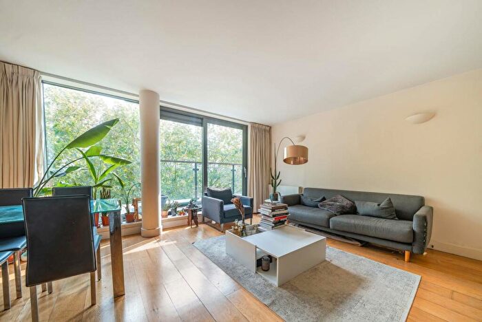 1 Bedroom Flat To Rent In Gifford Street, King's Cross, London, N1