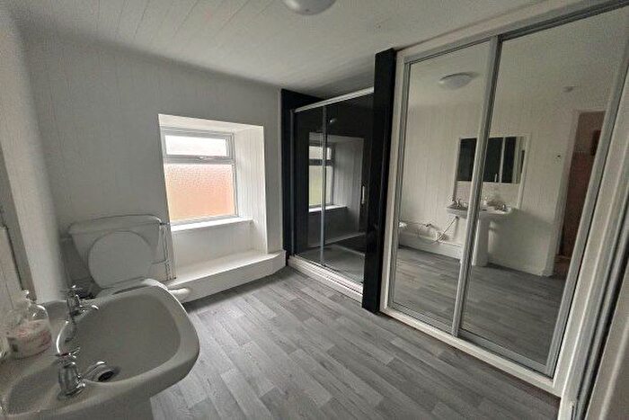 5 Bedroom Terraced House To Rent In Stryd Fawr, Pwllheli, LL53