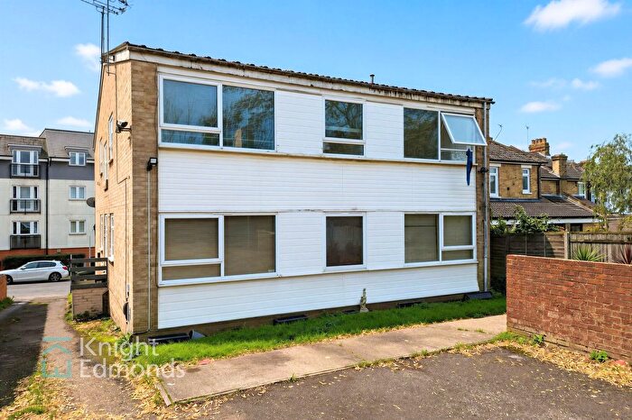2 Bedroom Flat To Rent In Hartnup Street, Maidstone, ME16