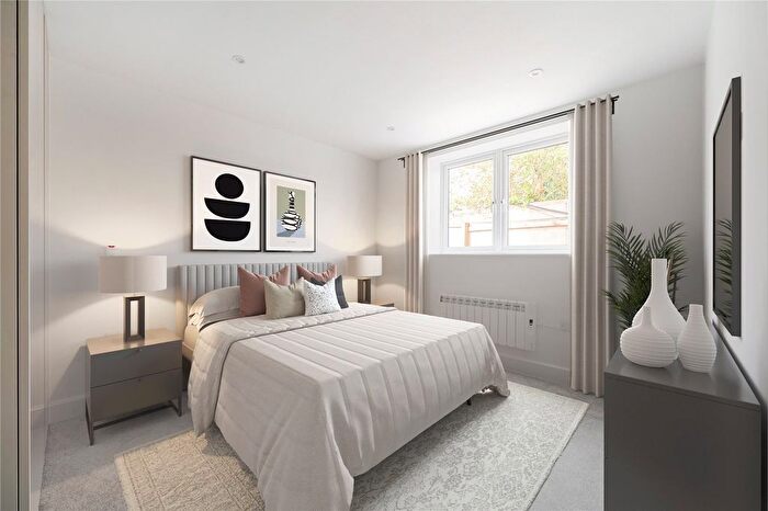 2 Bedroom Flat For Sale In Croydon Road, Beckenham, BR3
