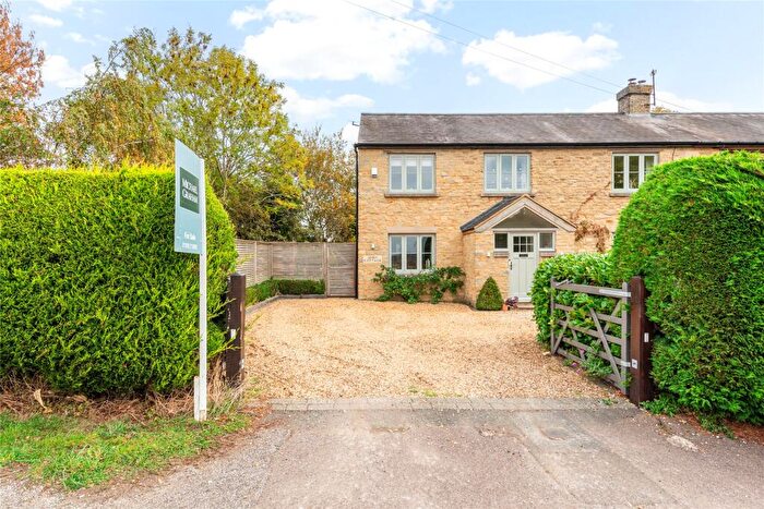 3 Bedroom Semi-Detached House For Sale In Little Linford, Milton Keynes, Buckinghamshire, MK19