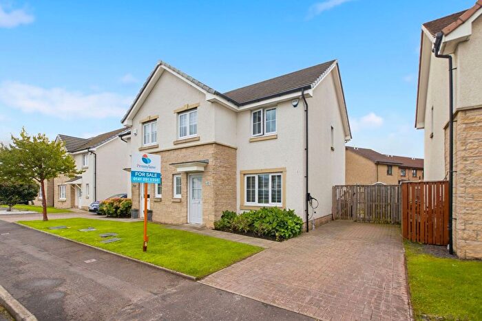 3 Bedroom Semi-Detached House For Sale In Bleasdale Road, Renfrew, PA4