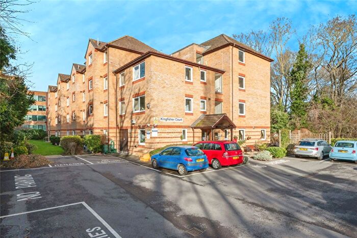 1 Bedroom Flat For Sale In Kingfisher Court (Surbiton), Surbiton, KT6