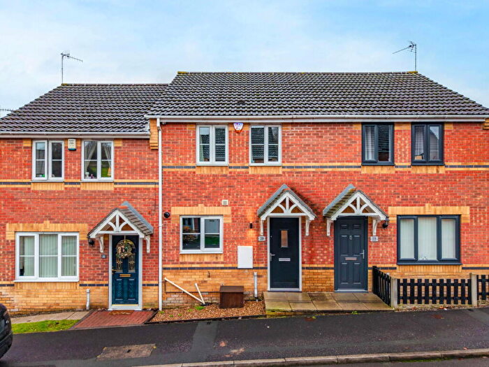 3 Bedroom Town House For Sale In Hart Hills, Hemingfield, S73