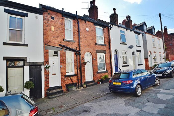 2 Bedroom Terraced House To Rent In Victoria Street, Chapel Allerton, Leeds, LS7