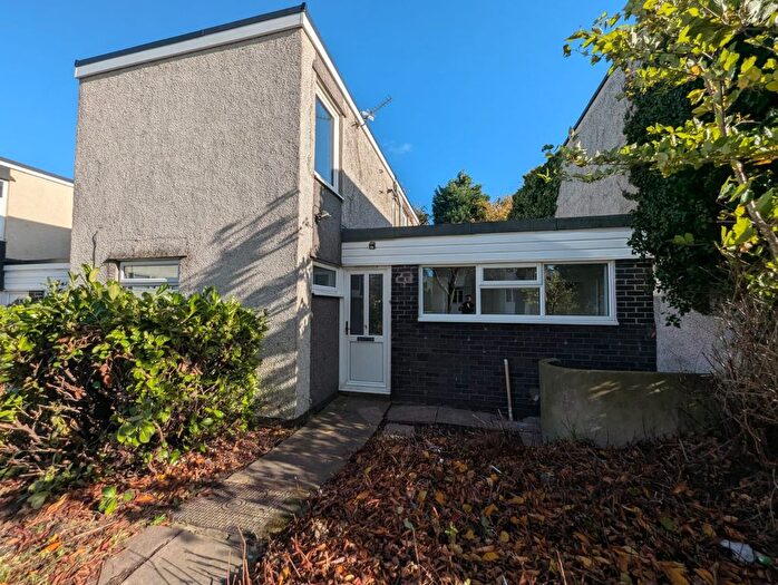 3 Bedroom Terraced House To Rent In Beal Green, Kenton Bar, NE3