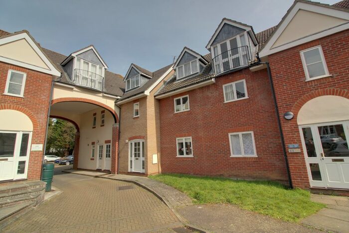 2 Bedroom Flat To Rent In Gipping Place, Stowmarket IP14