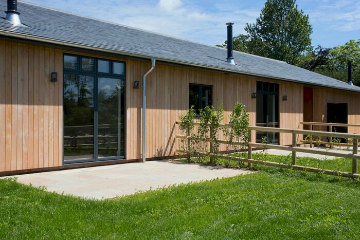 2 Bedroom Bungalow To Rent In Shillinglee Road, Plaistow, Billingshurst, RH14