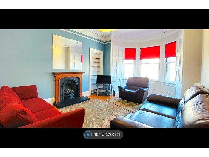 5 Bedroom Flat To Rent In Polwarth Crescent, Edinburgh, EH11