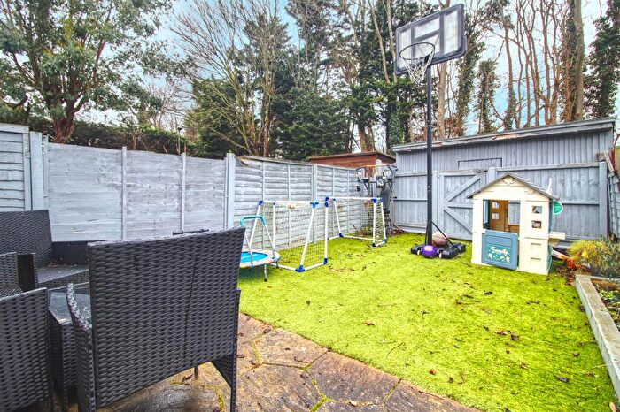 2 Bedroom Terraced House For Sale In Beeston Drive, Cheshunt, EN8