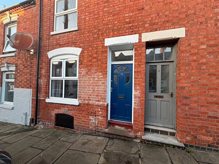 2 Bedroom Property To Rent In Hampton Stret, Northampton, NN1