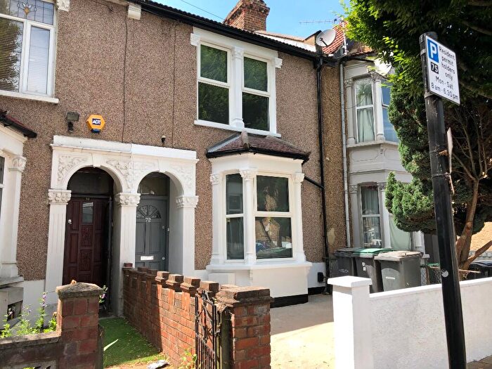 4 Bedroom Terraced House To Rent In Greenfield Road, London, N15