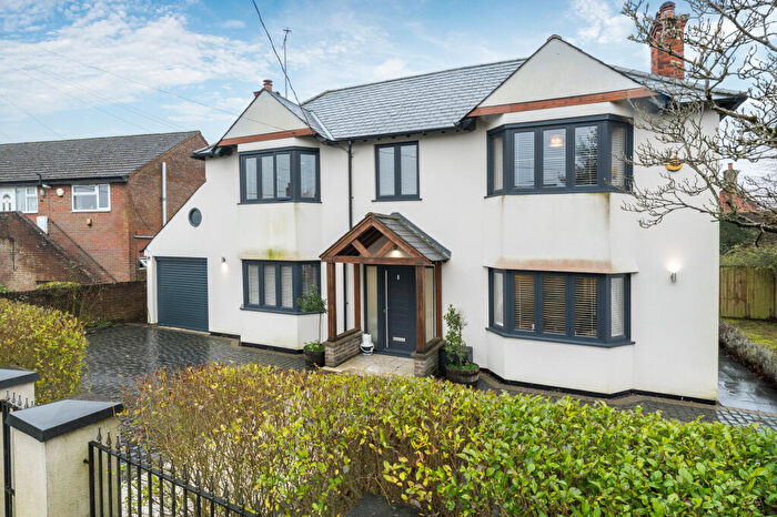 4 Bedroom Detached House For Sale In Beech Tree Road, Holmer Green, HP15