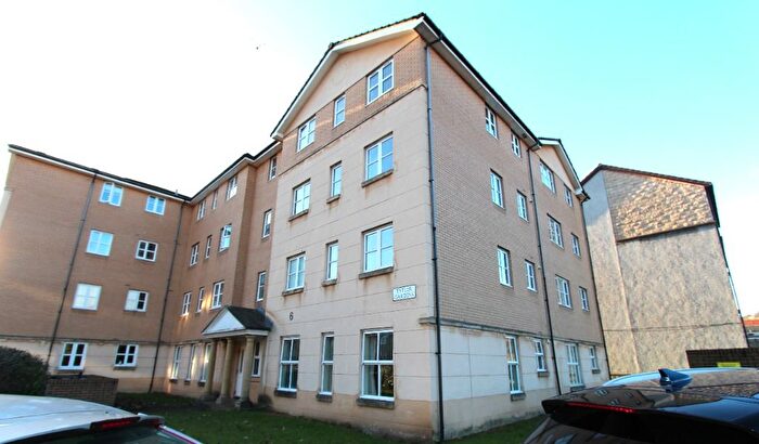 2 Bedroom Flat To Rent In Tytler Gardens, Abbeyhill, Edinburgh, EH8
