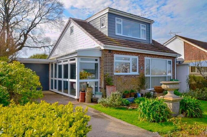 3 Bedroom Detached Bungalow For Sale In Hill Head Park, Brixham, TQ5