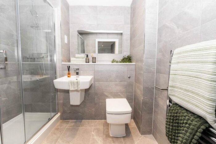 2 Bedroom Flat To Rent In One Park Lane, Heaps Mill, Liverpool, Merseyside, L1