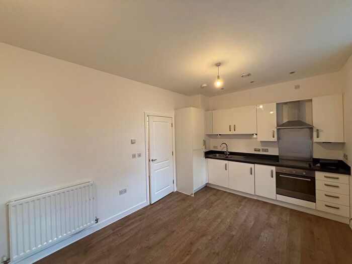 1 Bedroom Apartment To Rent In Samson Street, London, E13