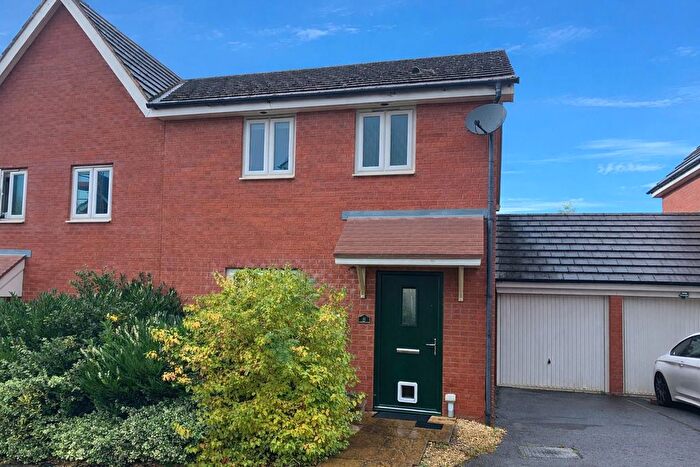 3 Bedroom Semi Detached House For Sale In Sneyd Wood Road, Cinderford, GL14