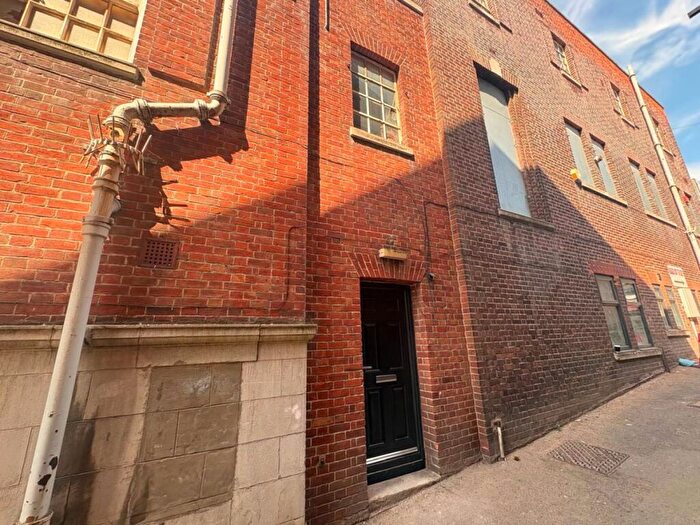 1 Bedroom House Of Multiple Occupation To Rent In Main Street, Mexborough, S64
