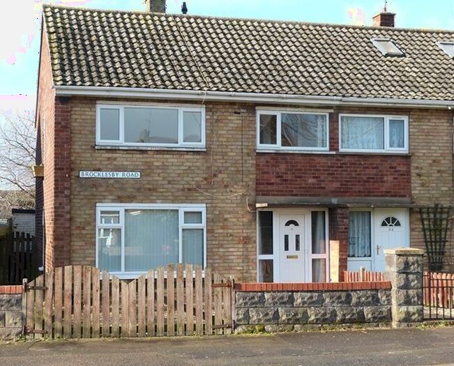 3 Bedroom Semi-Detached House To Rent In Brocklesby Road, Scunthorpe, DN17