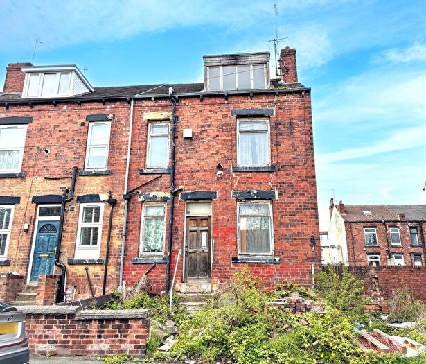 2 Bedroom End Of Terrace House For Sale In Cow Close Grove, Leeds, LS12